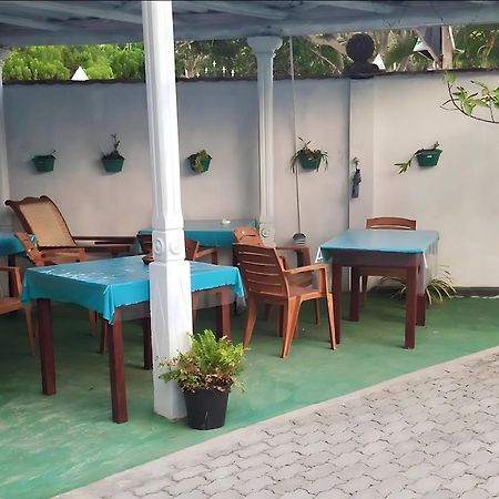 Traveller'S Hostel Hikkaduwa Luaran gambar
