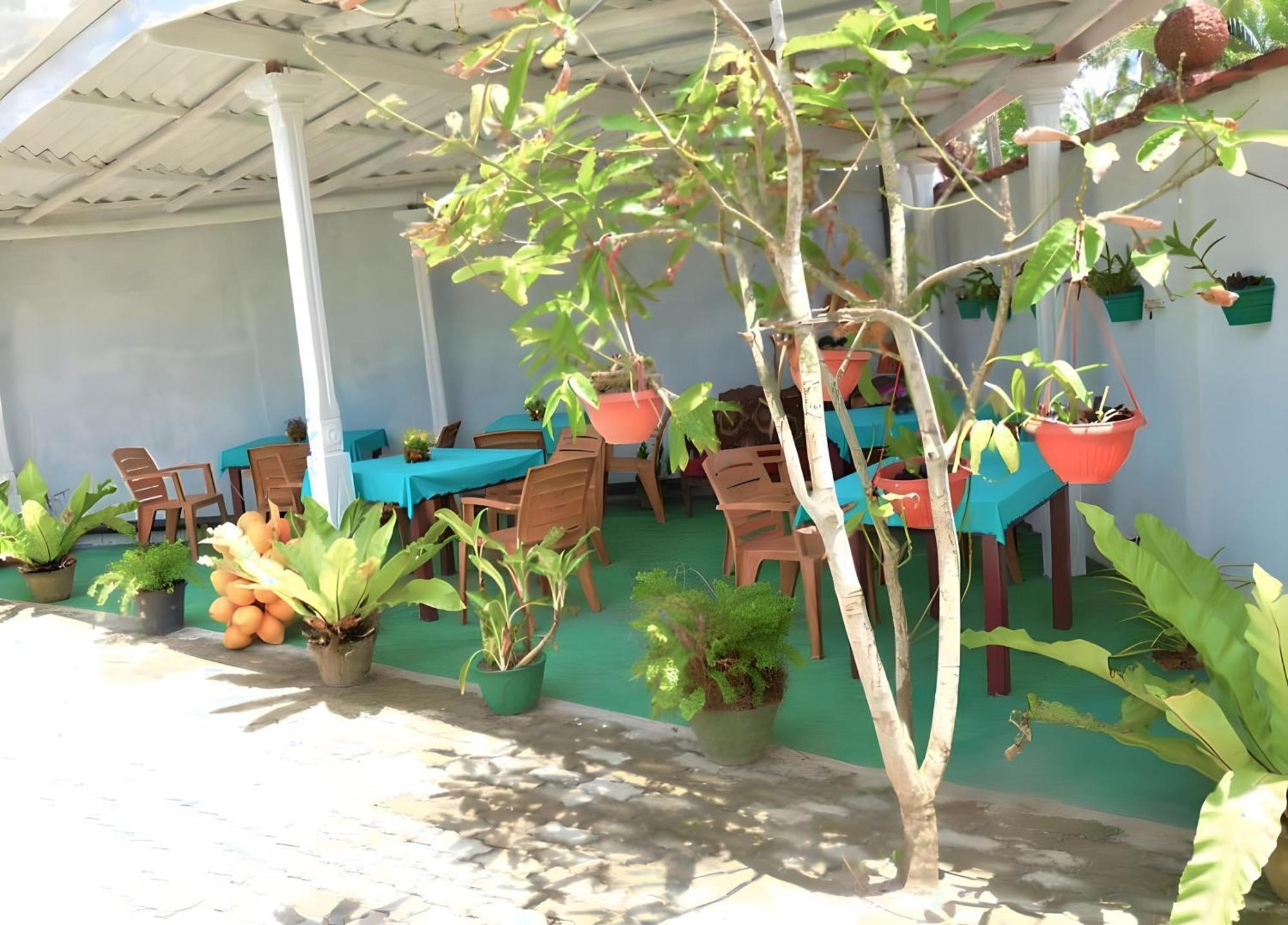 Traveller'S Hostel Hikkaduwa Luaran gambar